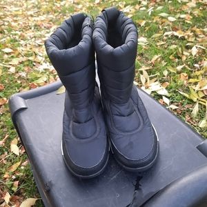 Youth size 7 sorel boots